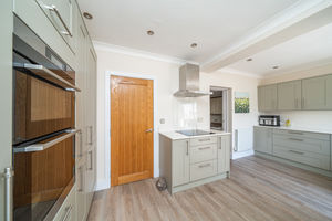 KITCHEN- click for photo gallery